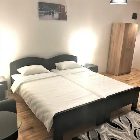 Airport Rest Apartment