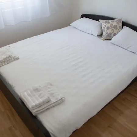 Airport Rest Apartment Belgrade