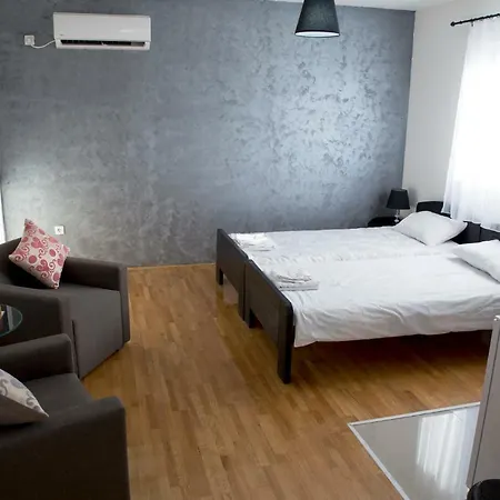 Airport Rest Apartment Belgrade