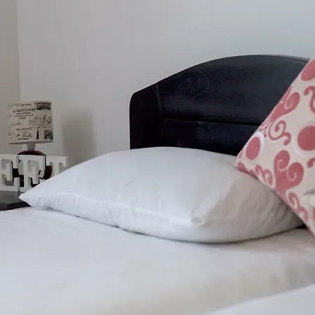 Airport Rest Apartment